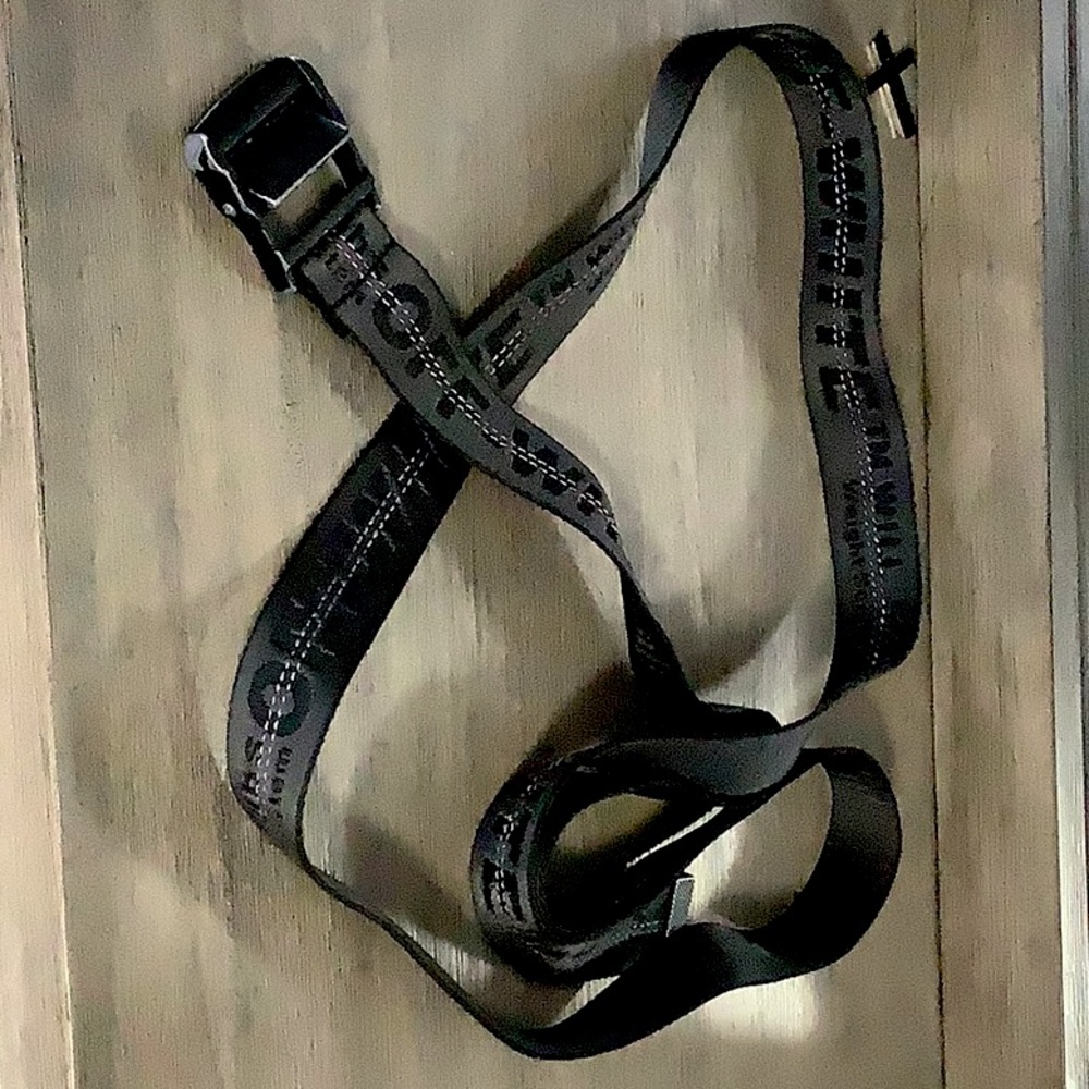 Belt off white